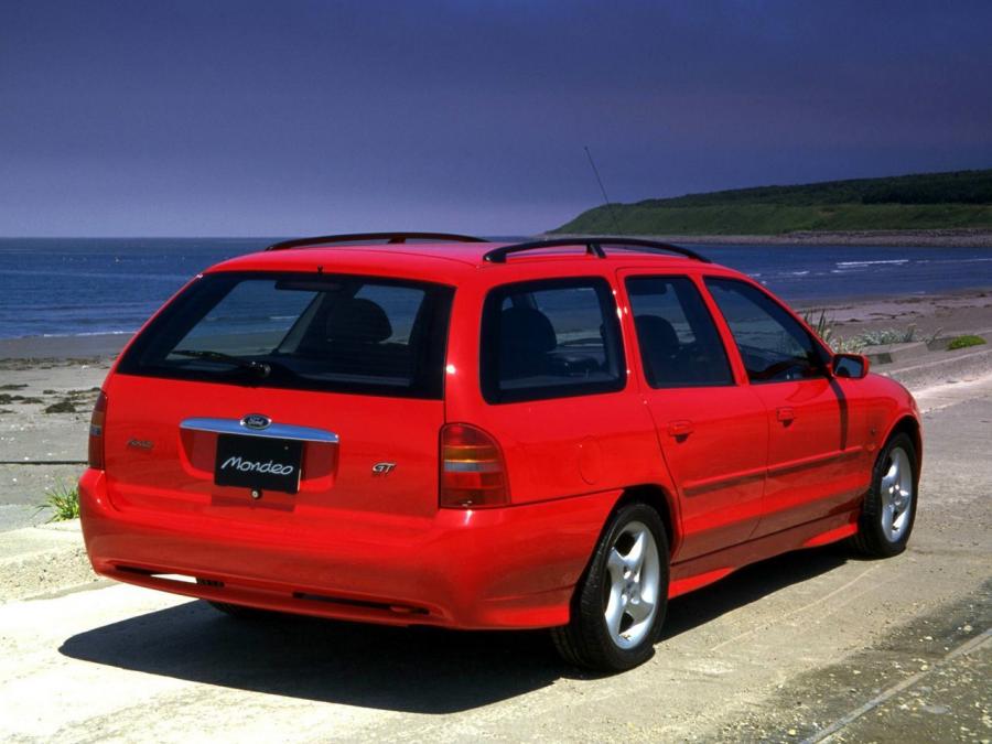  Ford Mondeo Turnier 1996 года  (JP) (фото 4 из 9)